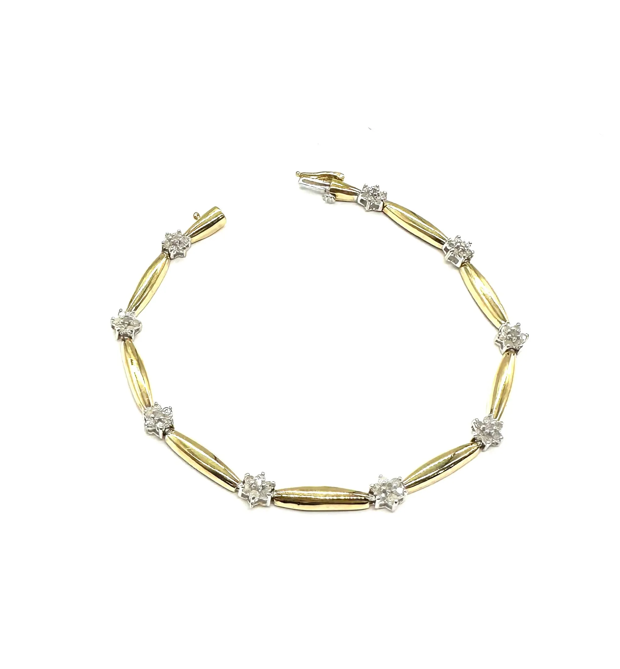 1/2 Ctw Diamond Flower Bracelet