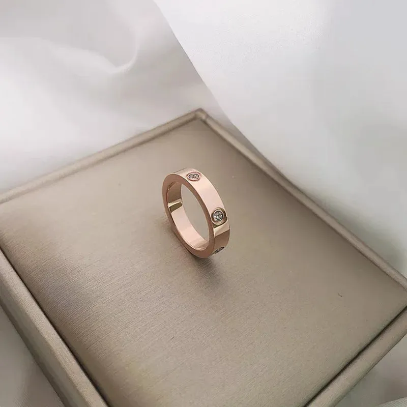 2023 Trendy Stainless Steel Rose Gold Color Love Ring for Women Men Couple Crystal Rings Luxury Brand Jewelry Wedding Ring Gift