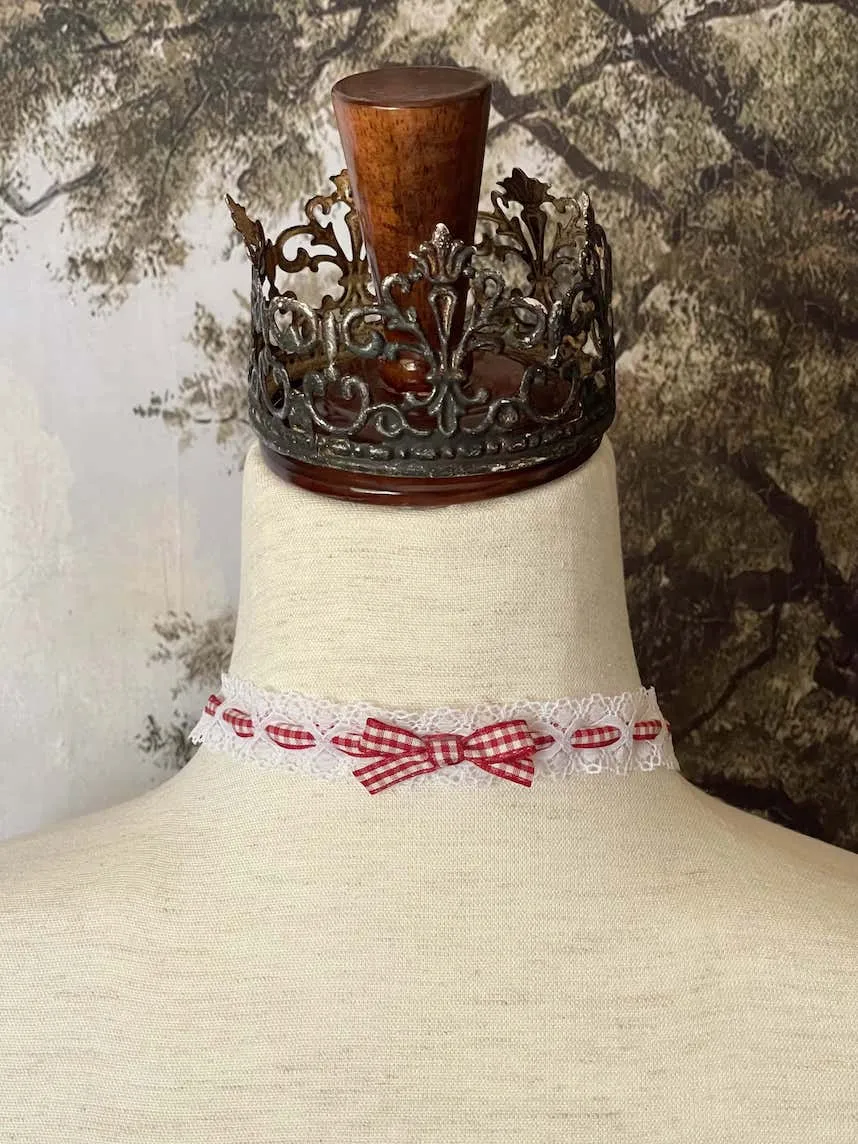 Countryside Gingham Ribbon & Lace Choker Necklace in Red x White