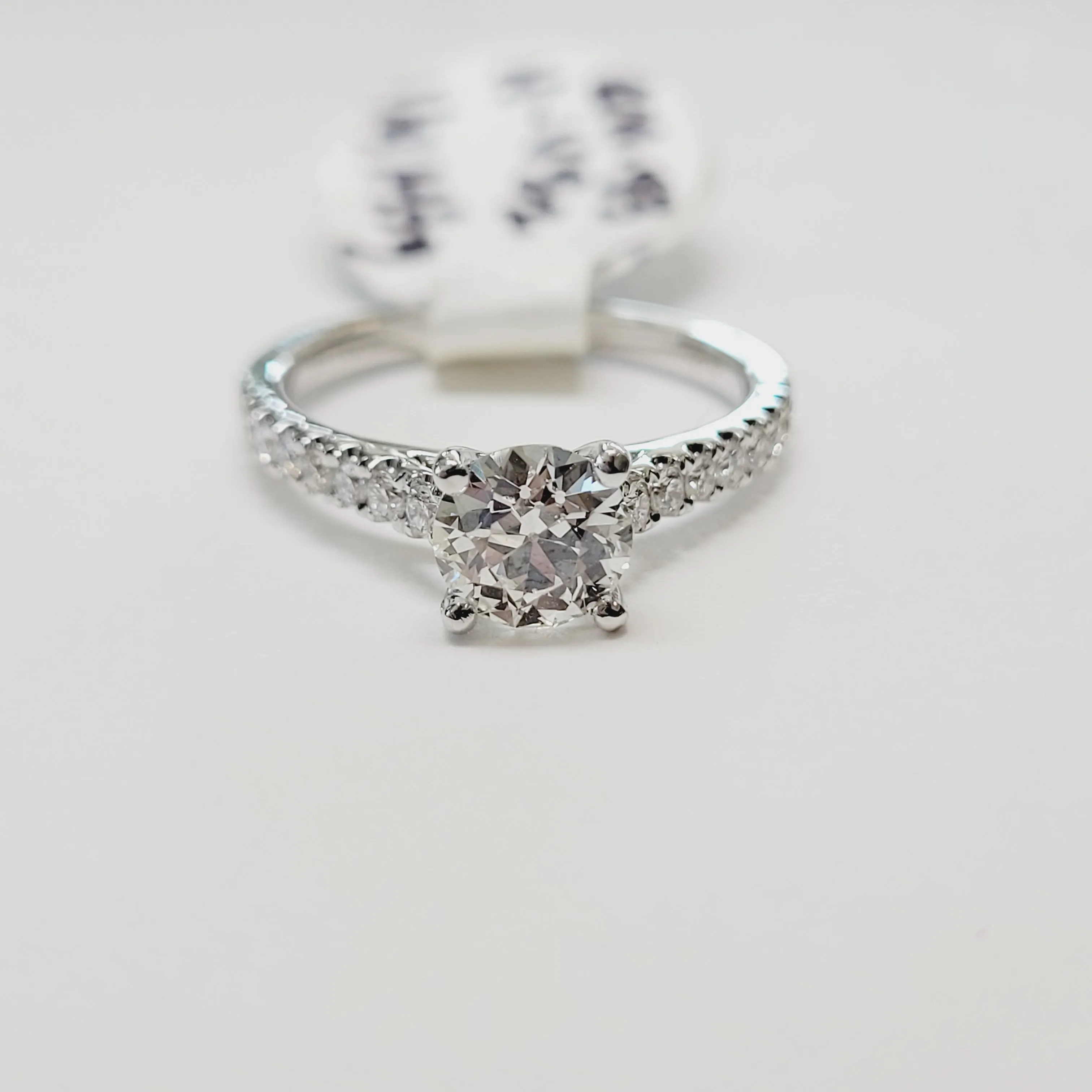 GIA Round Classic Engagement Ring