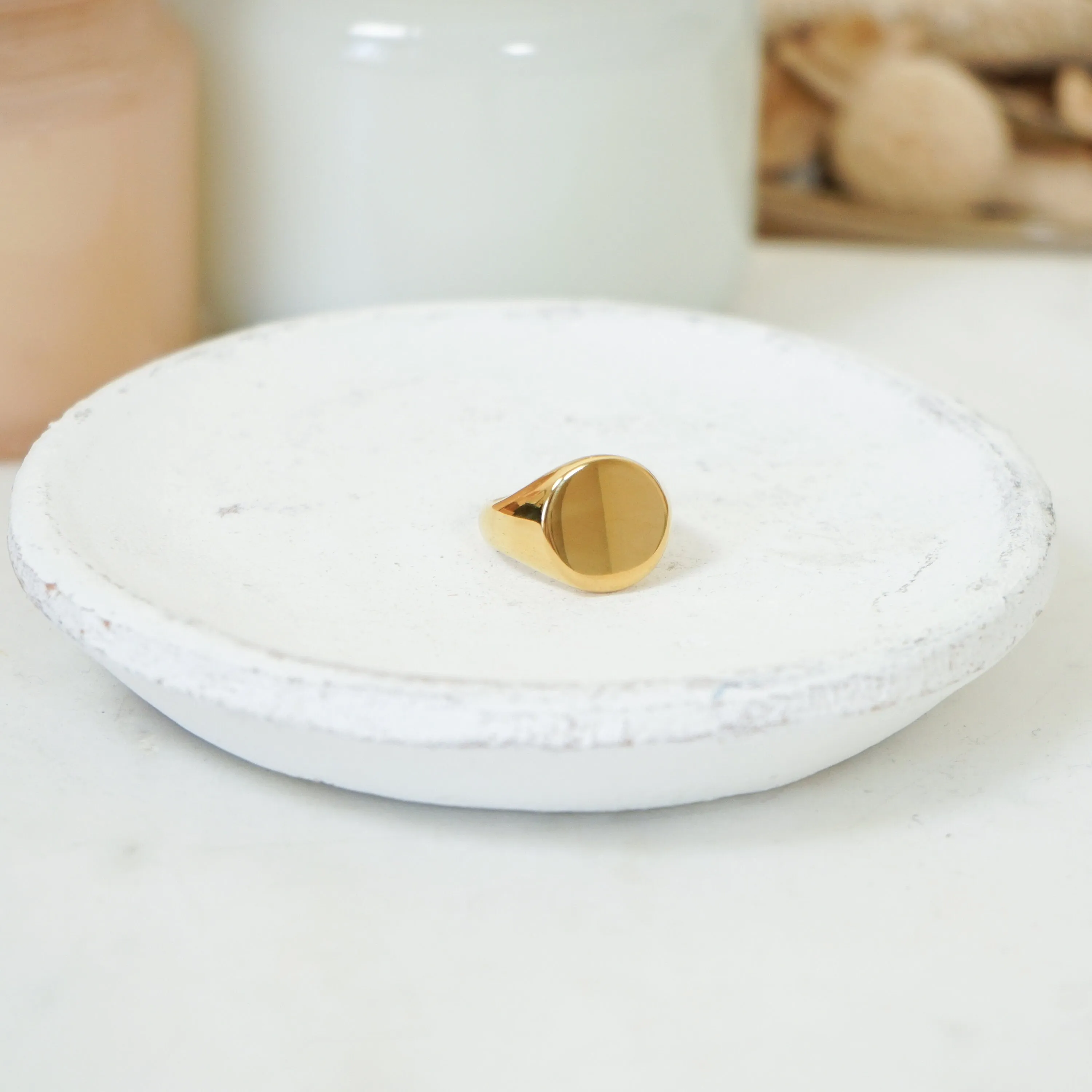 Gold Classic Round Signet Ring