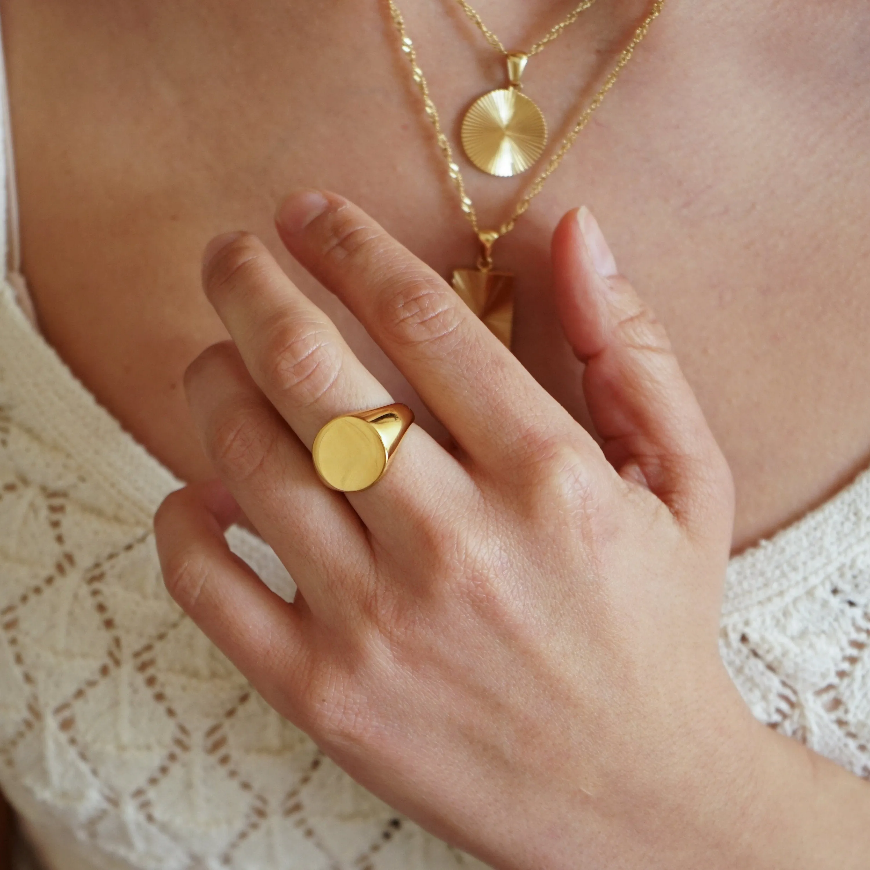 Gold Classic Round Signet Ring