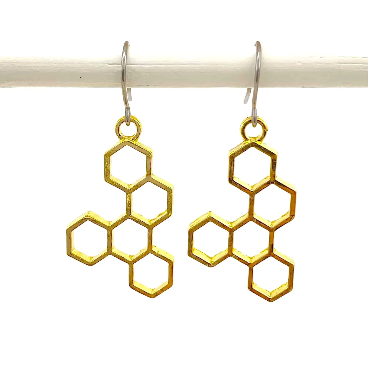 Honeycomb gold earring