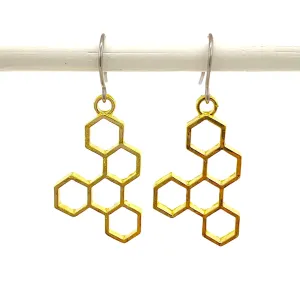 Honeycomb gold earring