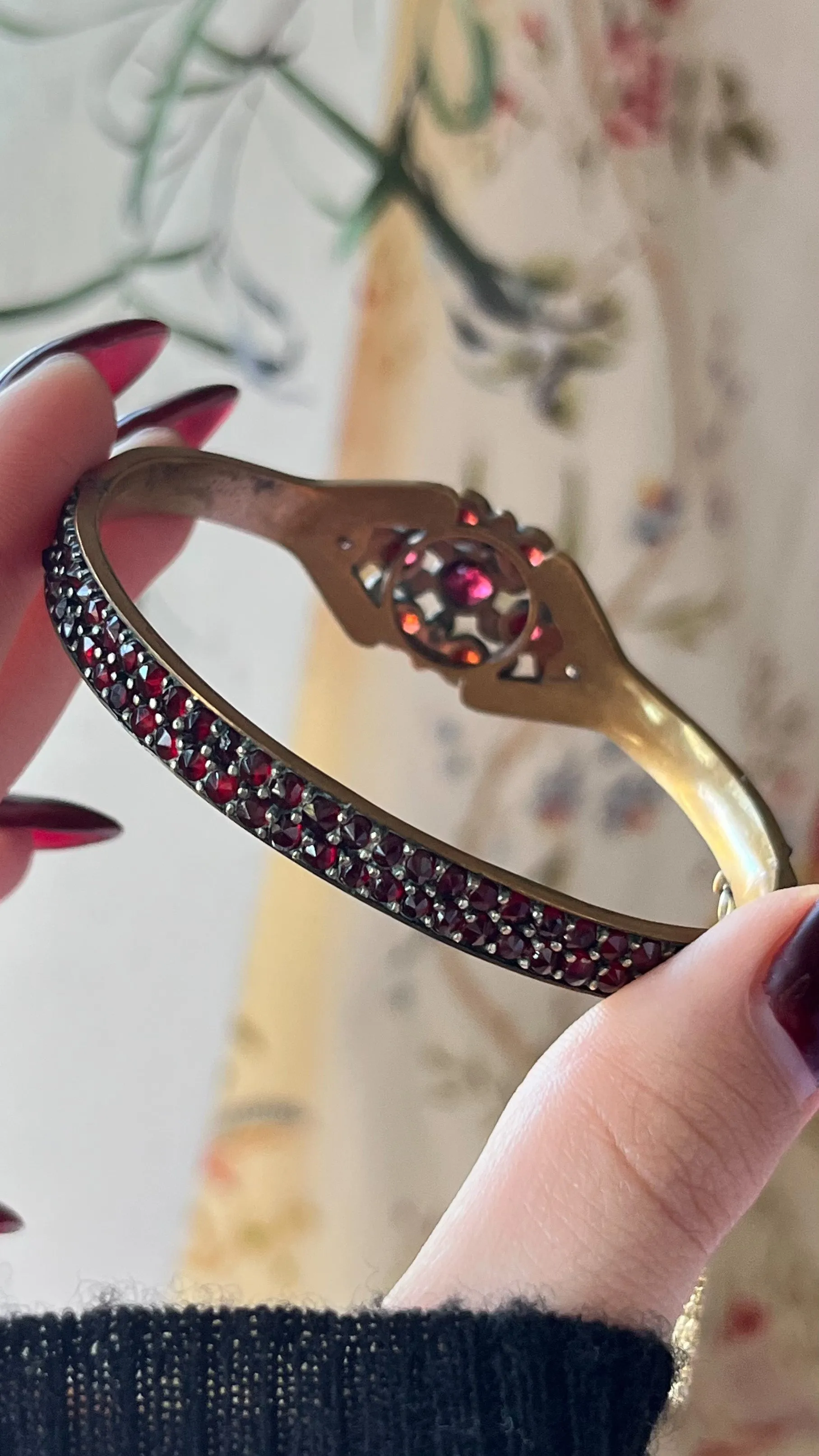 Lovely Bohemian Garnet Bangle Bracelet with Cartouche Medallion c. 1890