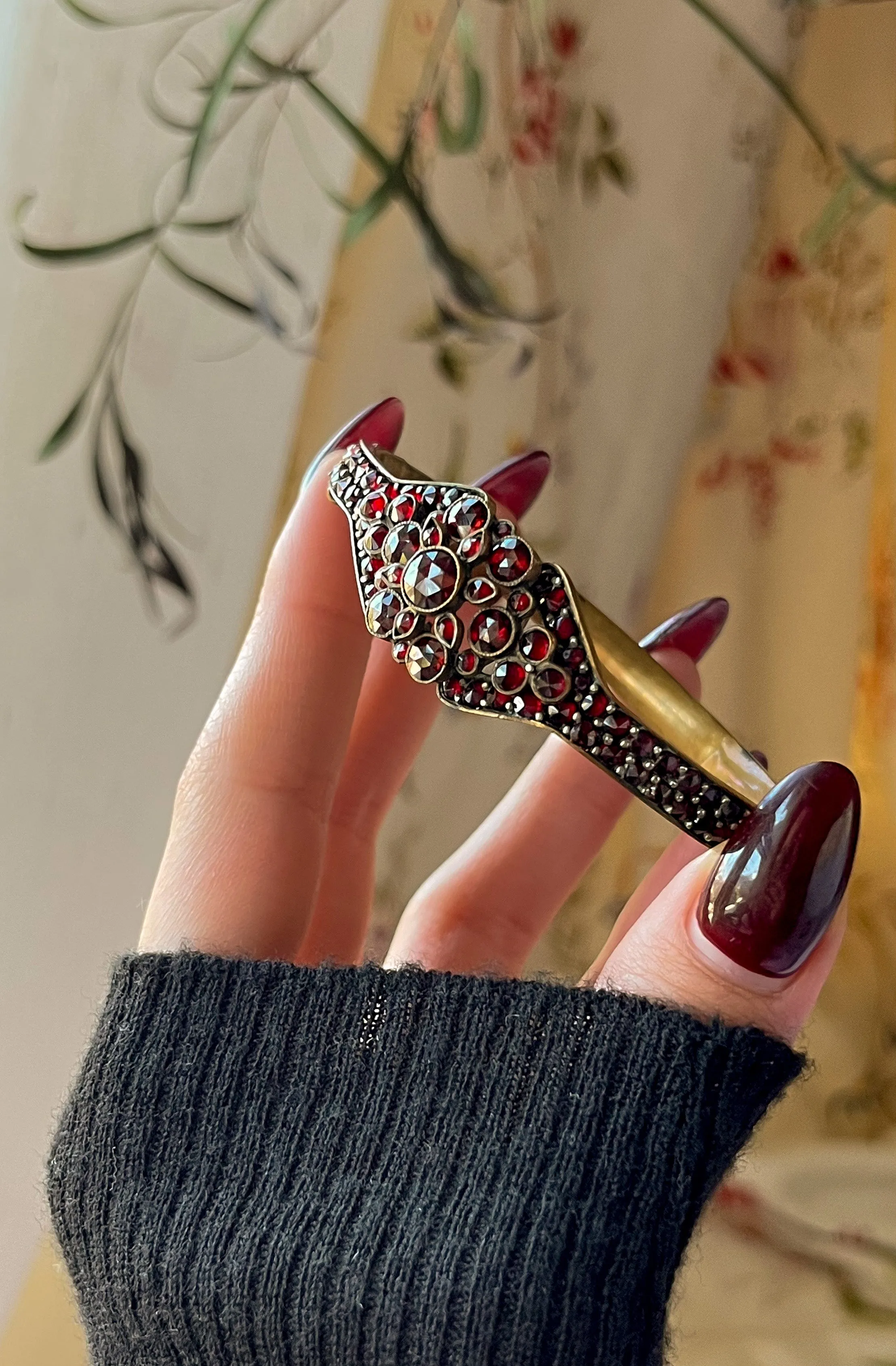 Lovely Bohemian Garnet Bangle Bracelet with Cartouche Medallion c. 1890