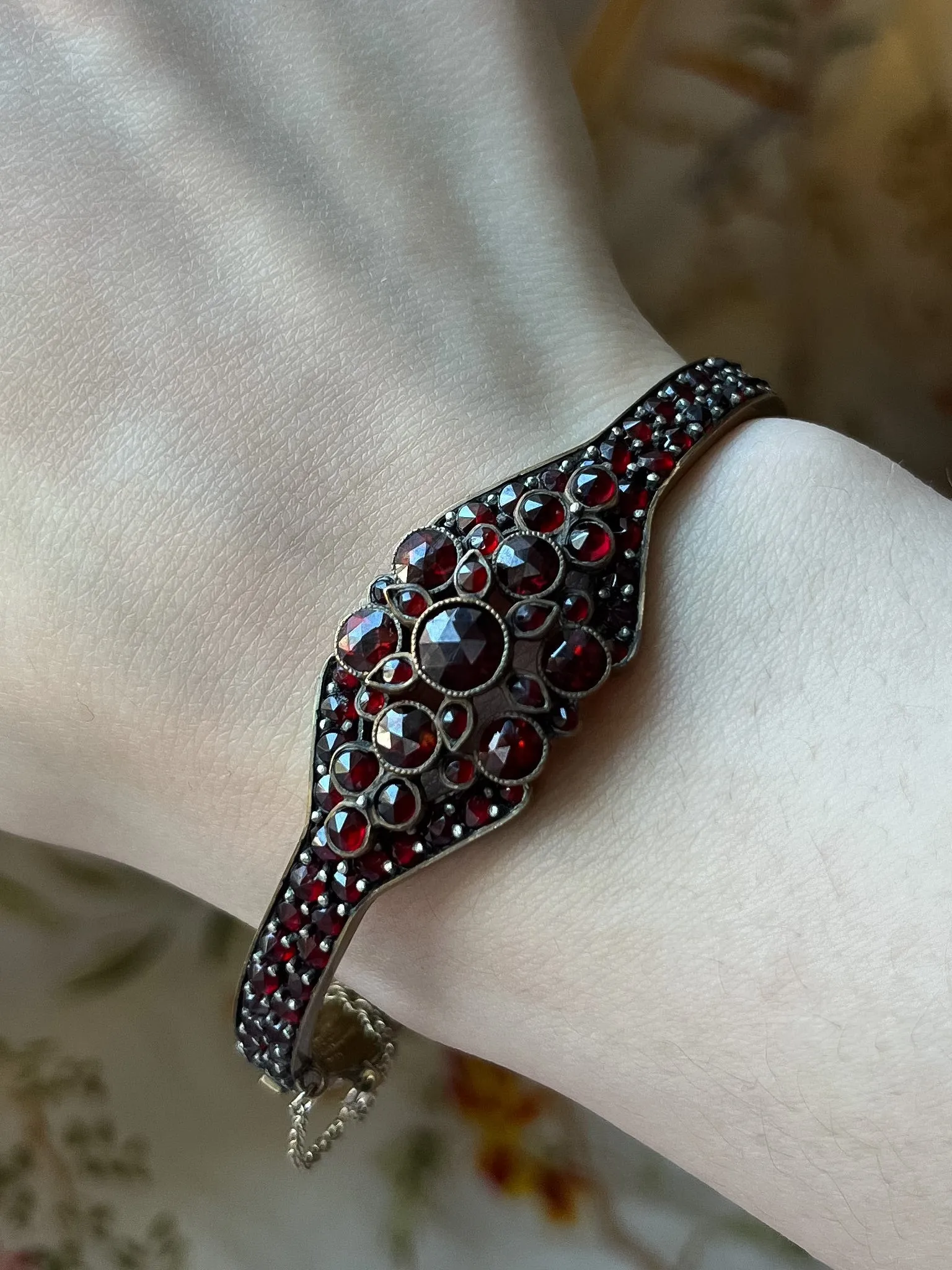 Lovely Bohemian Garnet Bangle Bracelet with Cartouche Medallion c. 1890