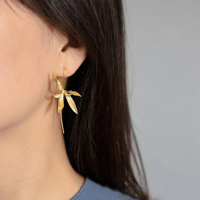 Minimalist Aesthetic Orchid Earrings