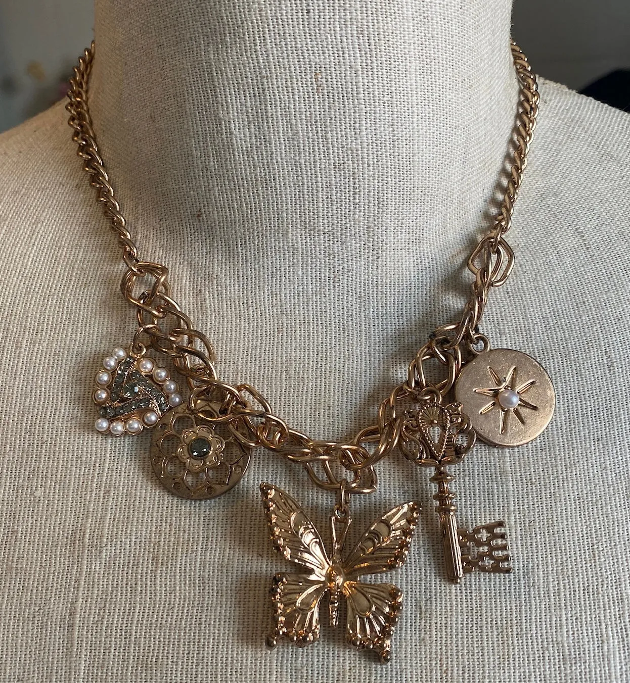 Pretty Vintage Style Goldtone Charm Fringe Necklace Rhinestone Faux Pearl Butterfly