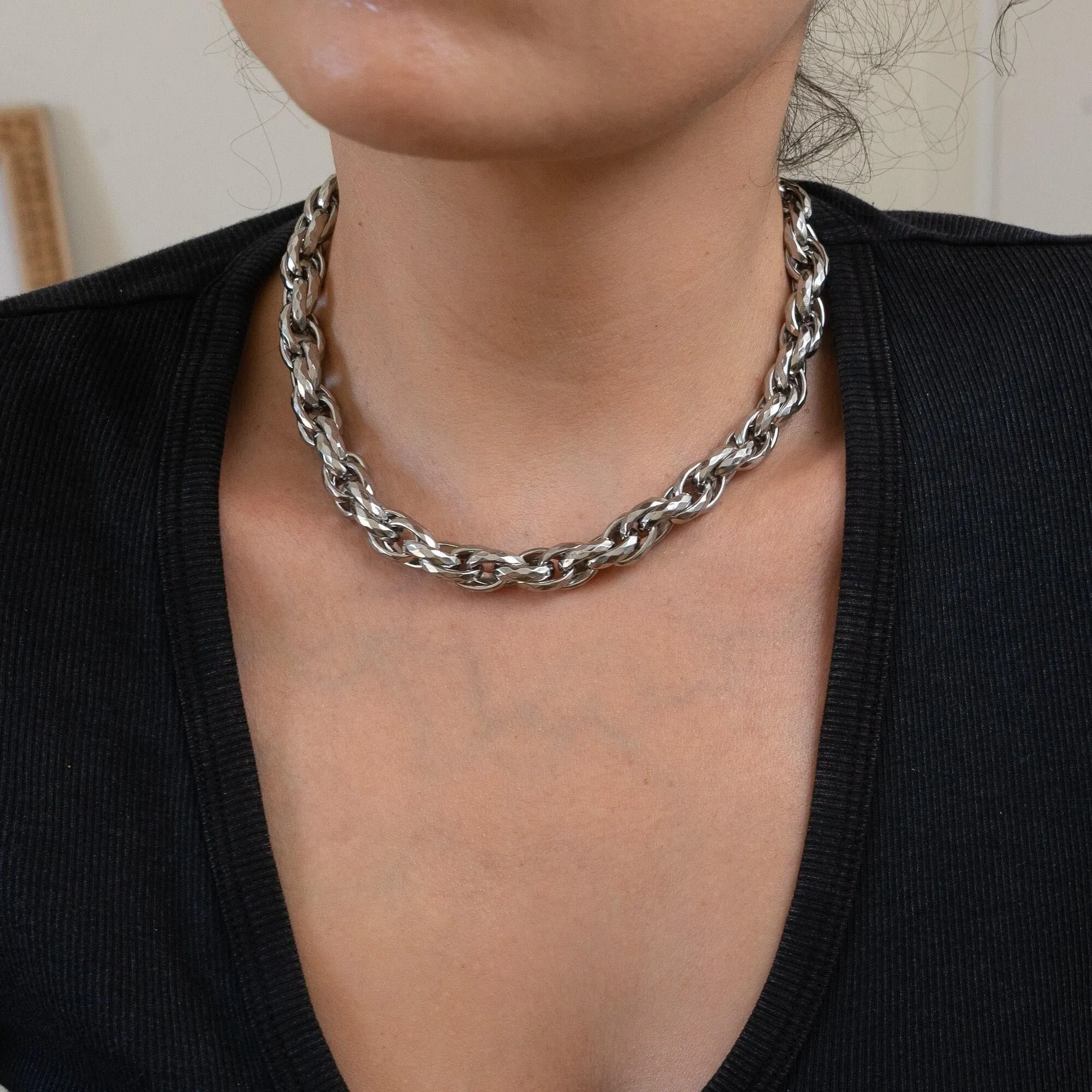 Silver Twisted Oval Chunky Chain Choker