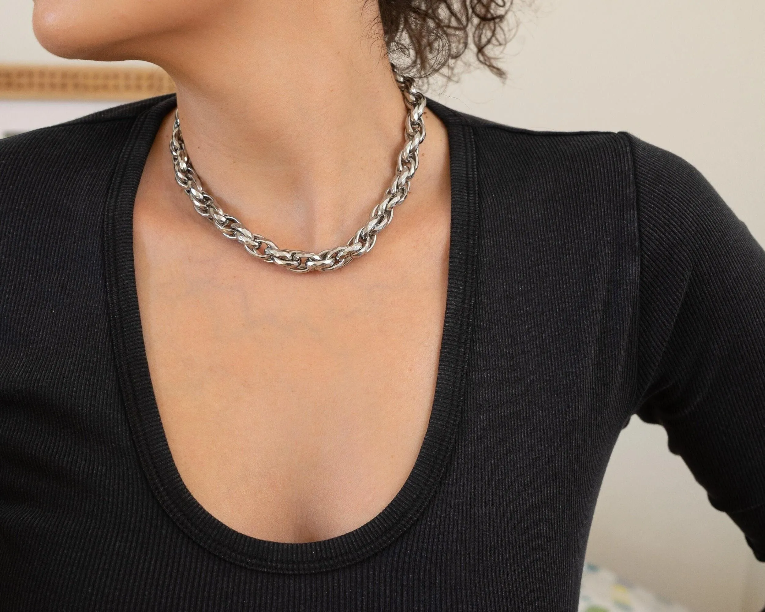 Silver Twisted Oval Chunky Chain Choker