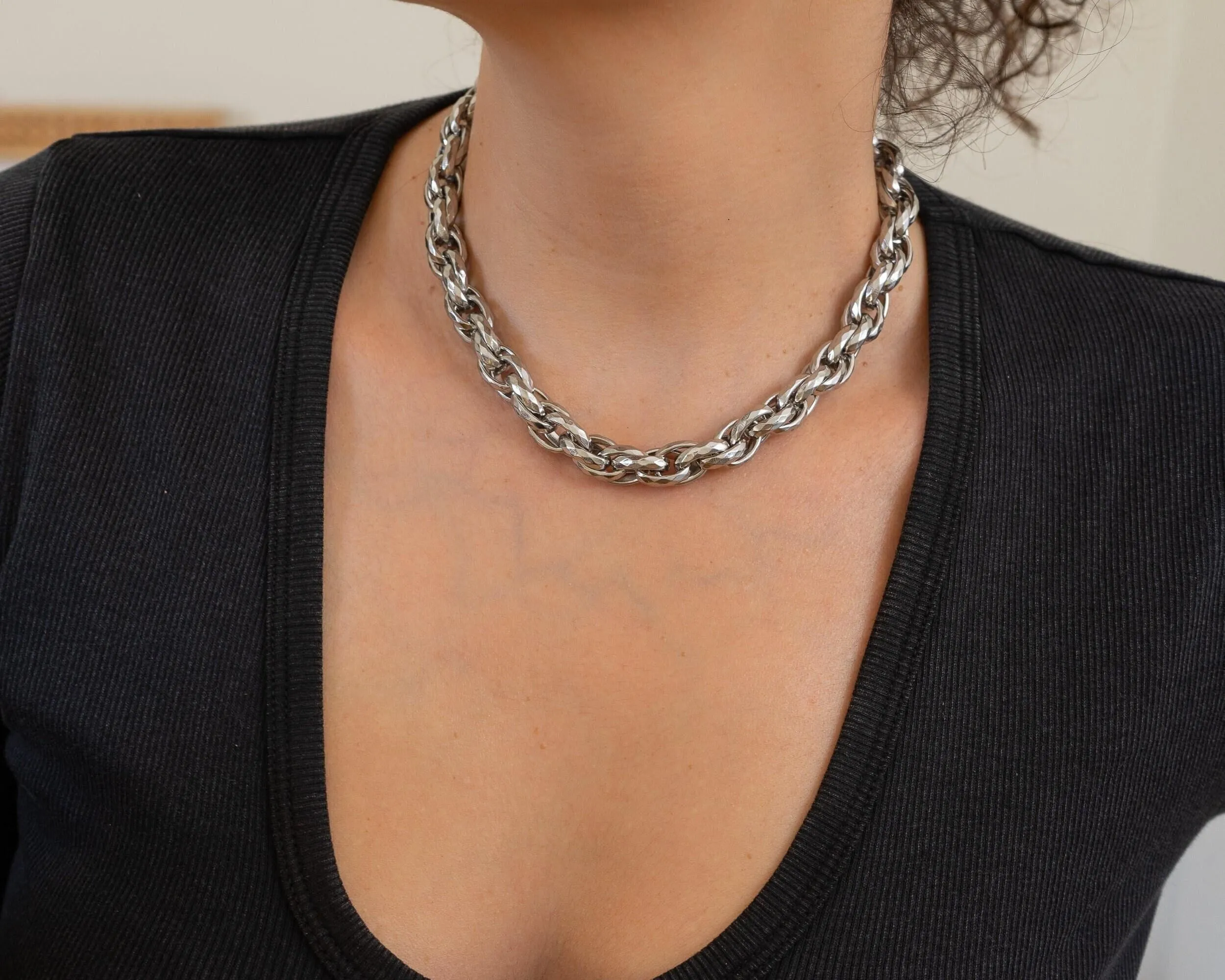 Silver Twisted Oval Chunky Chain Choker