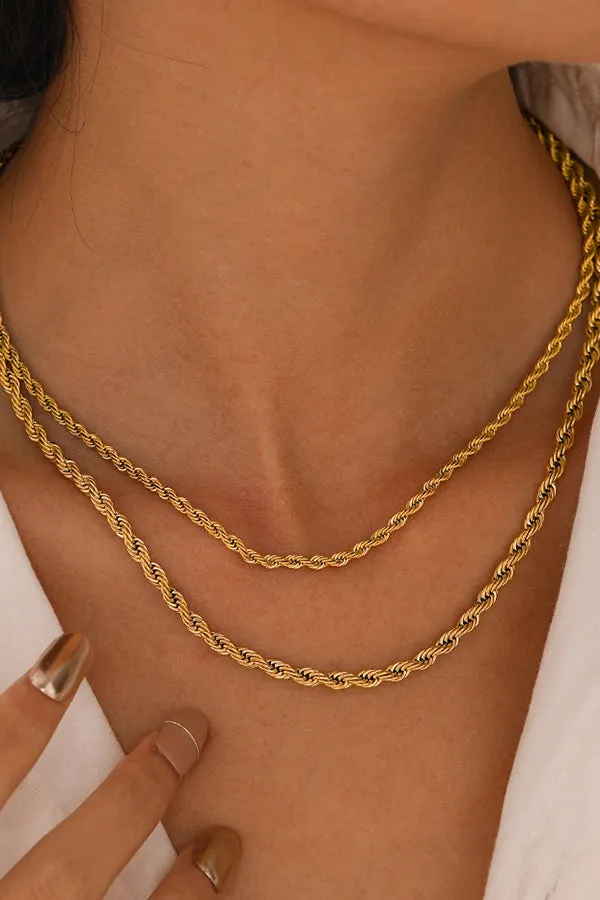 Simple Twist Chain Necklace