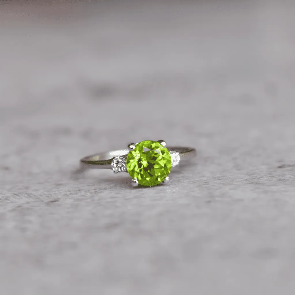 Summer Breeze - Peridot Ring