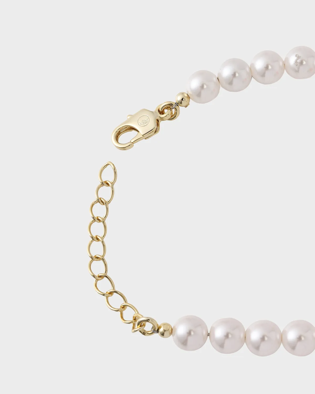 T&C Pearl Bracelet in White